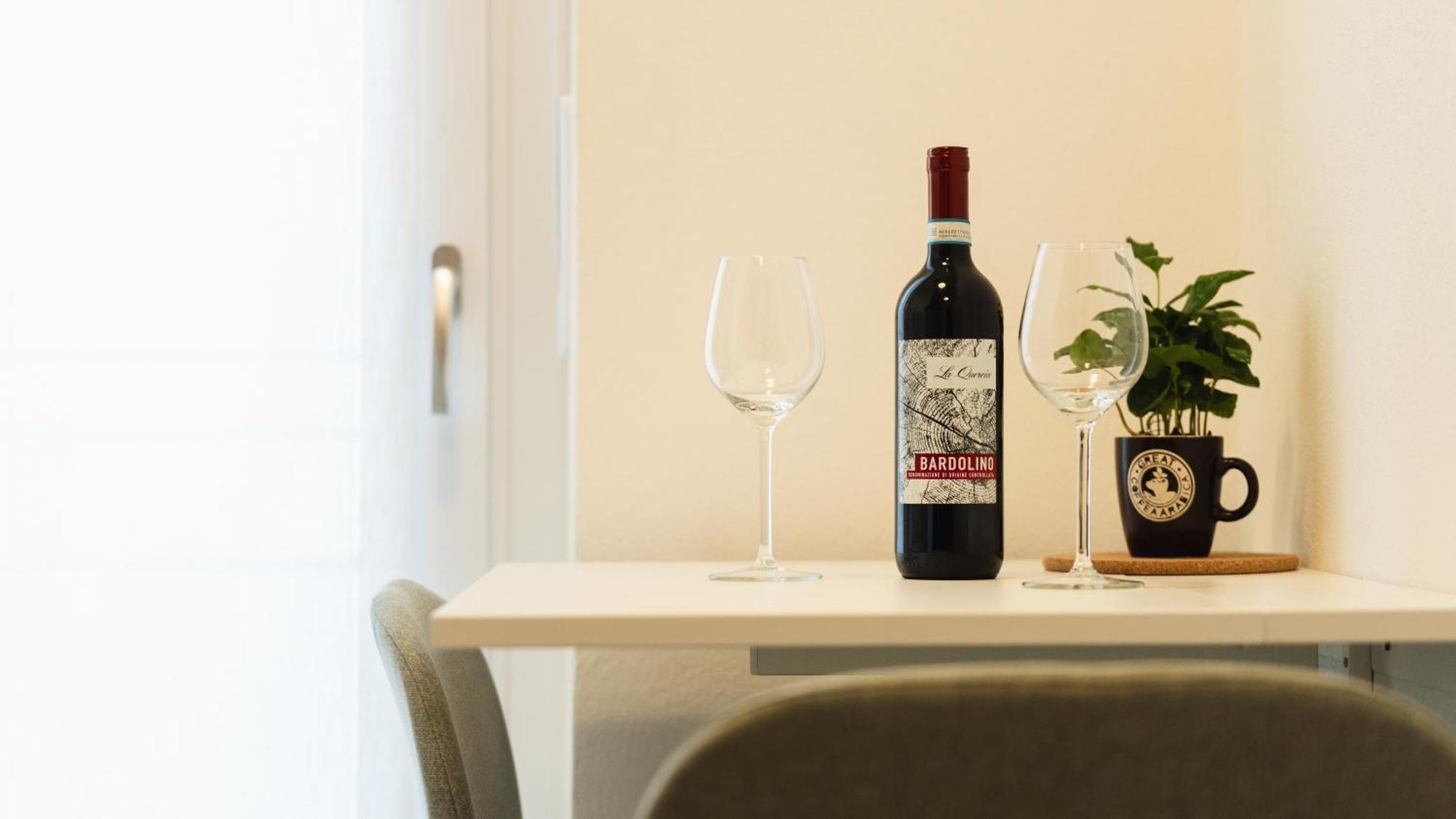Freshly Renovated 10 Minutes From Arena Apartment Verona Luaran gambar